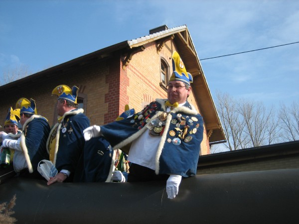 ../Images/2006-02-05_Umzug-Pfohren-Schnuferzunft_019.jpg